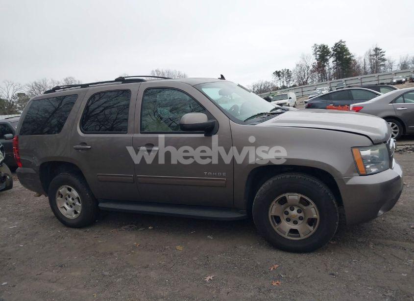 Photo 13 of 2012 Chevrolet Tahoe LS (VIN 1GNSCAE04CR112404)