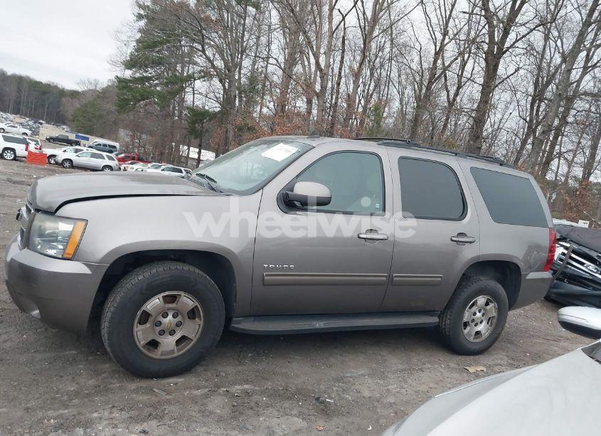 Photo 14 of 2012 Chevrolet Tahoe LS (VIN 1GNSCAE04CR112404)