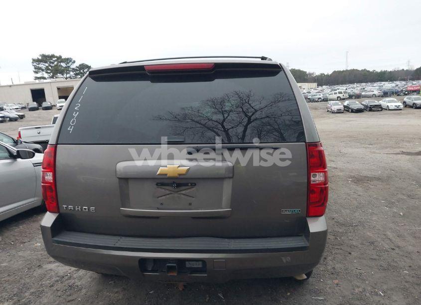 Photo 16 of 2012 Chevrolet Tahoe LS (VIN 1GNSCAE04CR112404)