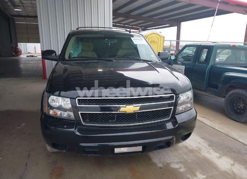 Photo 12 of 2013 Chevrolet Tahoe LS (VIN 1GNSCAE04DR287477)