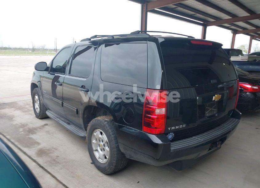 Photo 3 of 2013 Chevrolet Tahoe LS (VIN 1GNSCAE04DR287477)