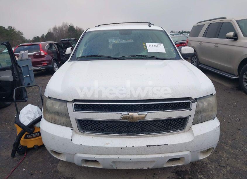 Photo 12 of 2011 Chevrolet Tahoe LS (VIN 1GNSCAE05BR164865)