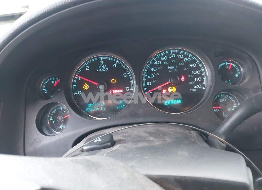 Photo 7 of 2011 Chevrolet Tahoe LS (VIN 1GNSCAE05BR164865)