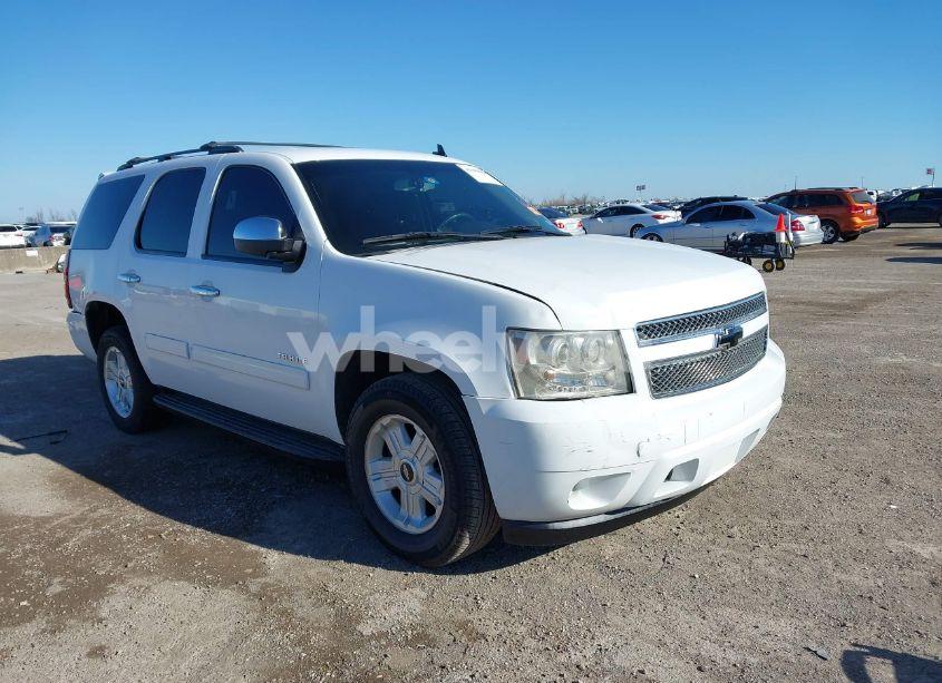2011 Chevrolet Tahoe LS (VIN 1GNSCAE05BR256493) main photo