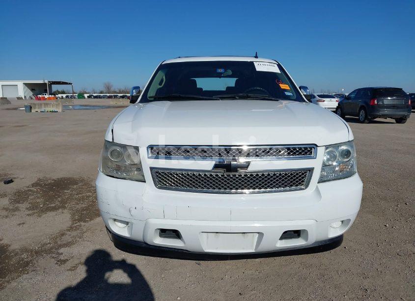 Photo 12 of 2011 Chevrolet Tahoe LS (VIN 1GNSCAE05BR256493)