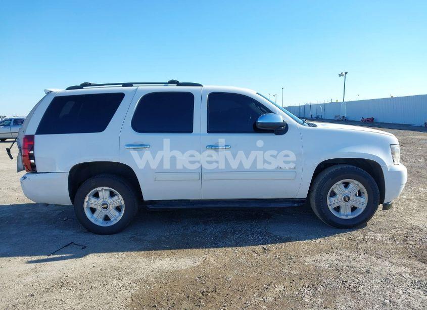 Photo 13 of 2011 Chevrolet Tahoe LS (VIN 1GNSCAE05BR256493)