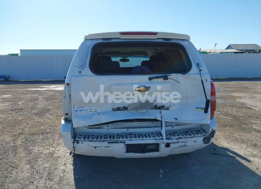 Photo 6 of 2011 Chevrolet Tahoe LS (VIN 1GNSCAE05BR256493)