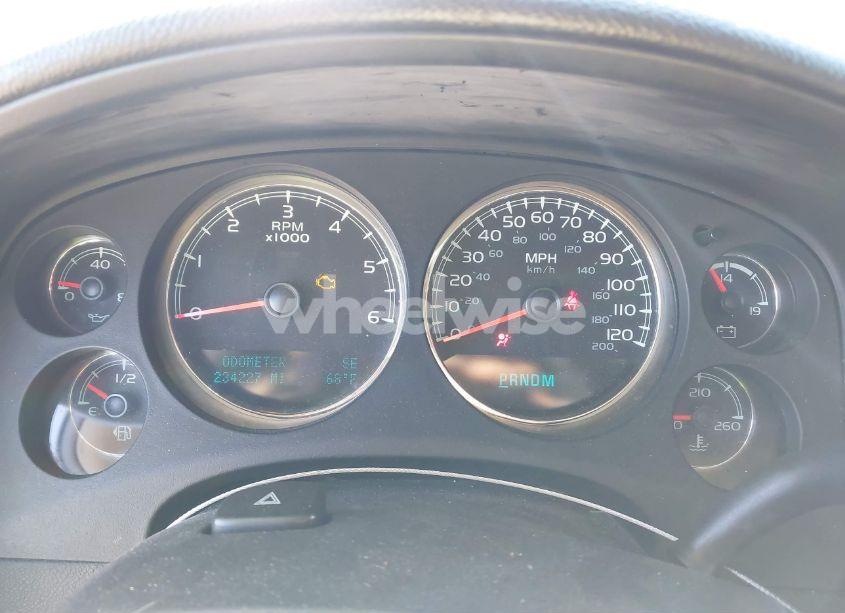 Photo 7 of 2011 Chevrolet Tahoe LS (VIN 1GNSCAE05BR256493)