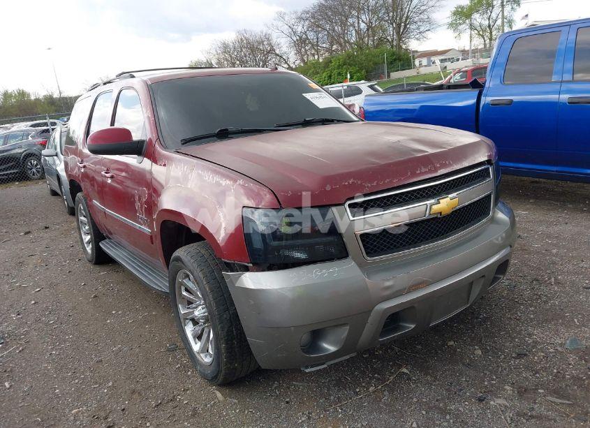 2011 Chevrolet Tahoe LS (VIN 1GNSCAE06BR221932) main photo