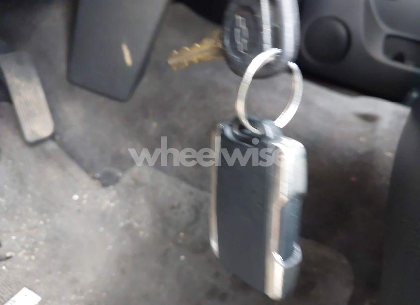 Photo 11 of 2011 Chevrolet Tahoe LS (VIN 1GNSCAE06BR221932)