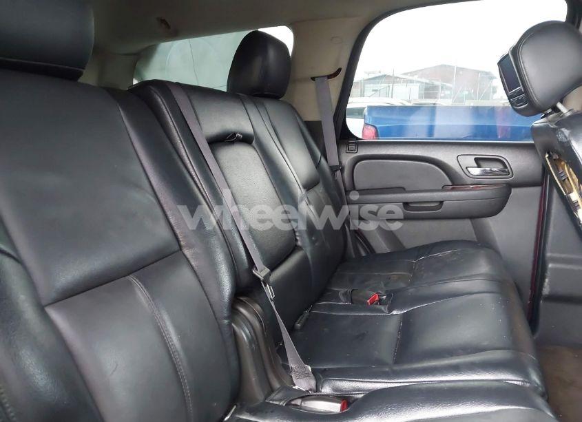 Photo 8 of 2011 Chevrolet Tahoe LS (VIN 1GNSCAE06BR221932)