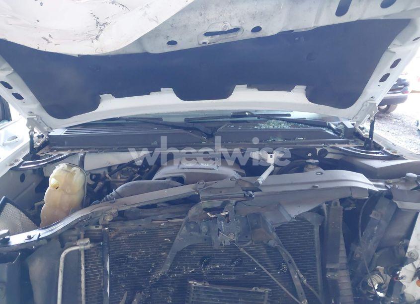 Photo 10 of 2011 Chevrolet Tahoe LS (VIN 1GNSCAE06BR268913)