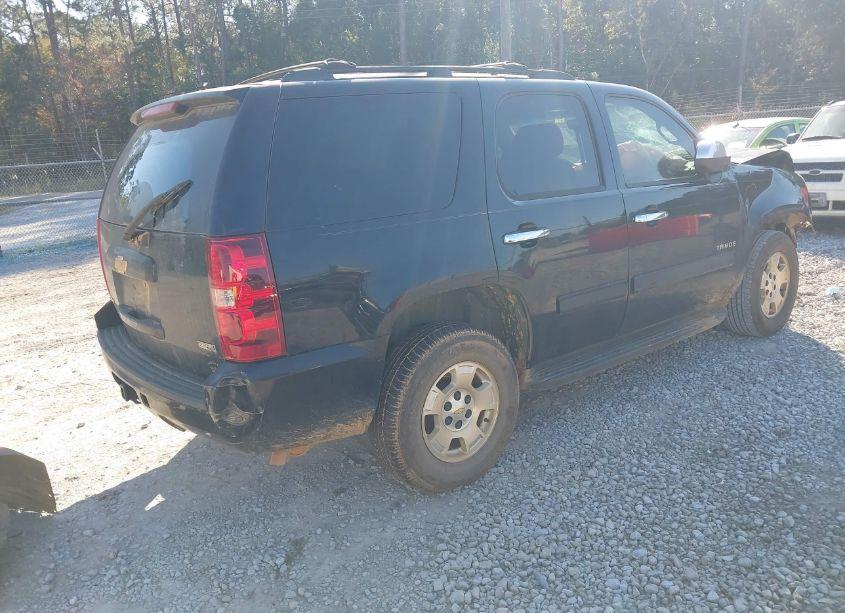 Photo 4 of 2012 Chevrolet Tahoe LS (VIN 1GNSCAE06CR117684)