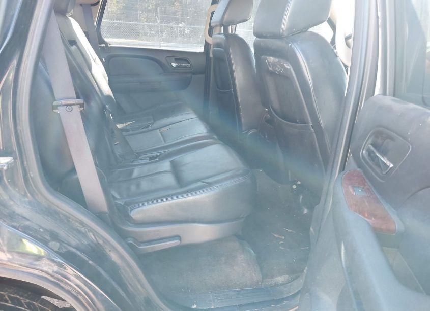 Photo 8 of 2012 Chevrolet Tahoe LS (VIN 1GNSCAE06CR117684)