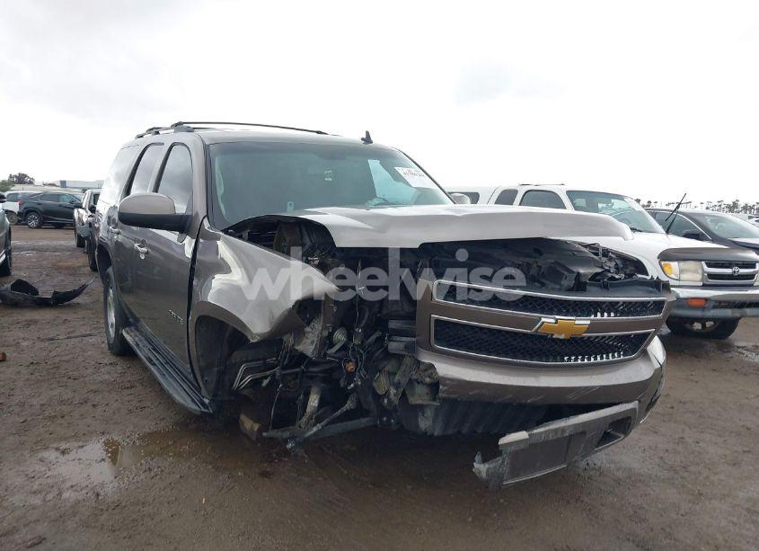 Photo 6 of 2013 Chevrolet Tahoe LS (VIN 1GNSCAE06DR105066)