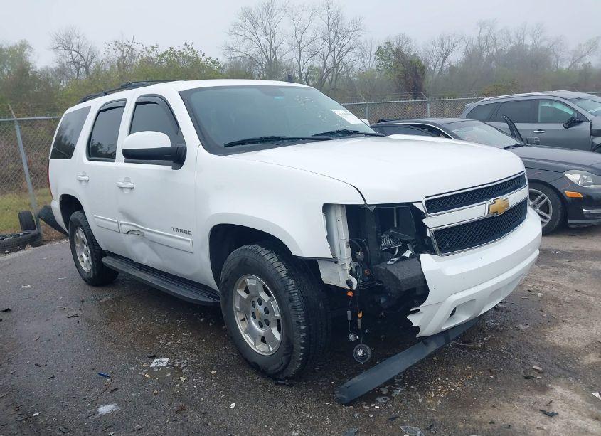 2014 Chevrolet Tahoe LS (VIN 1GNSCAE07ER155279) main photo
