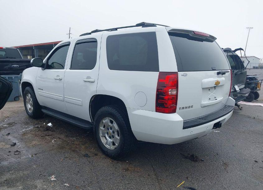 Photo 3 of 2014 Chevrolet Tahoe LS (VIN 1GNSCAE07ER155279)