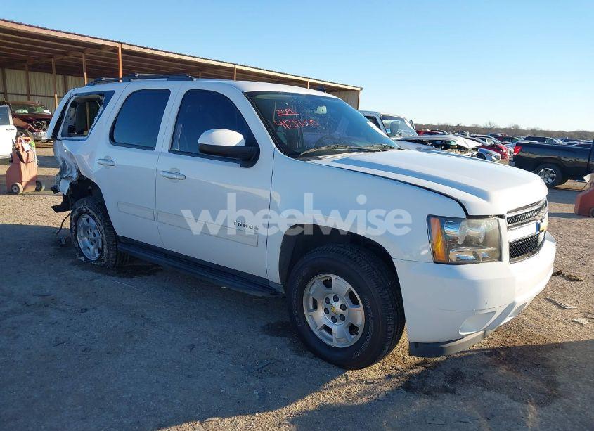 2011 Chevrolet Tahoe LS (VIN 1GNSCAE08BR348083) main photo