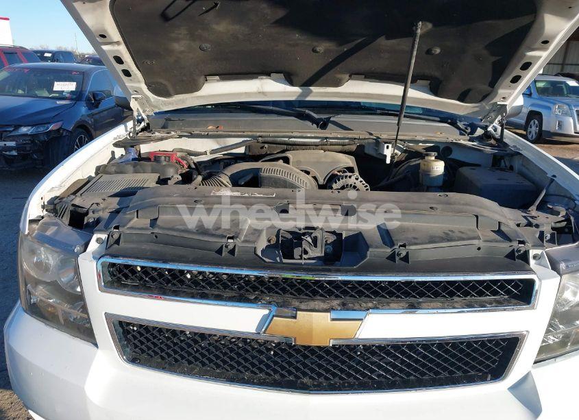 Photo 10 of 2011 Chevrolet Tahoe LS (VIN 1GNSCAE08BR348083)