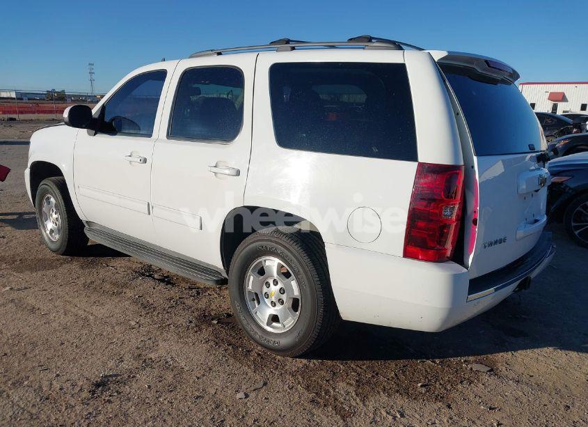 Photo 3 of 2011 Chevrolet Tahoe LS (VIN 1GNSCAE08BR348083)