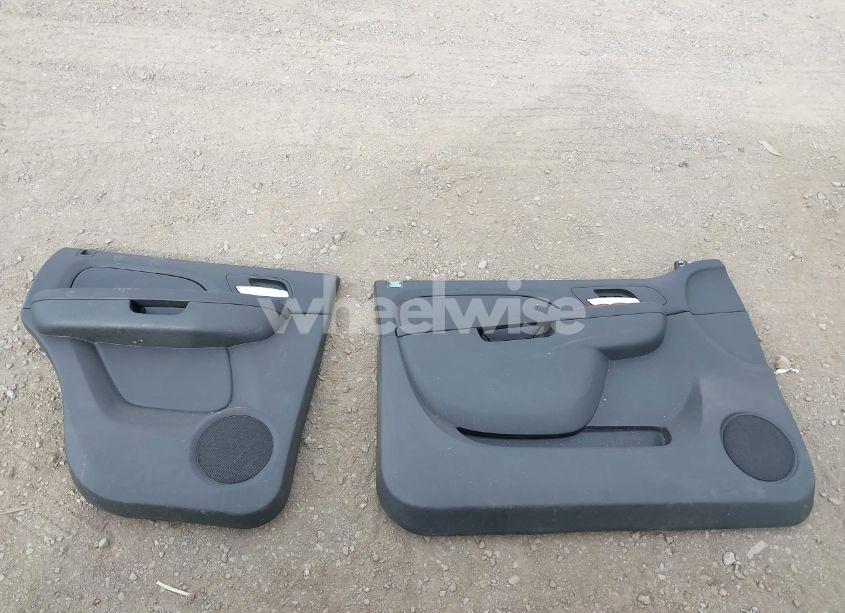 Photo 12 of 2011 Chevrolet Tahoe LS (VIN 1GNSCAE08BR380886)