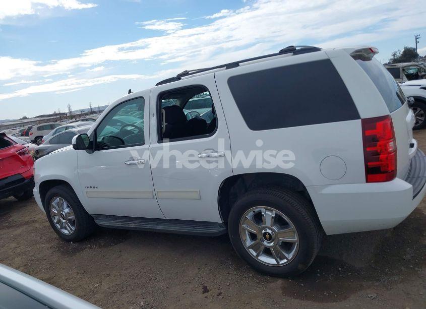 Photo 15 of 2011 Chevrolet Tahoe LS (VIN 1GNSCAE08BR380886)