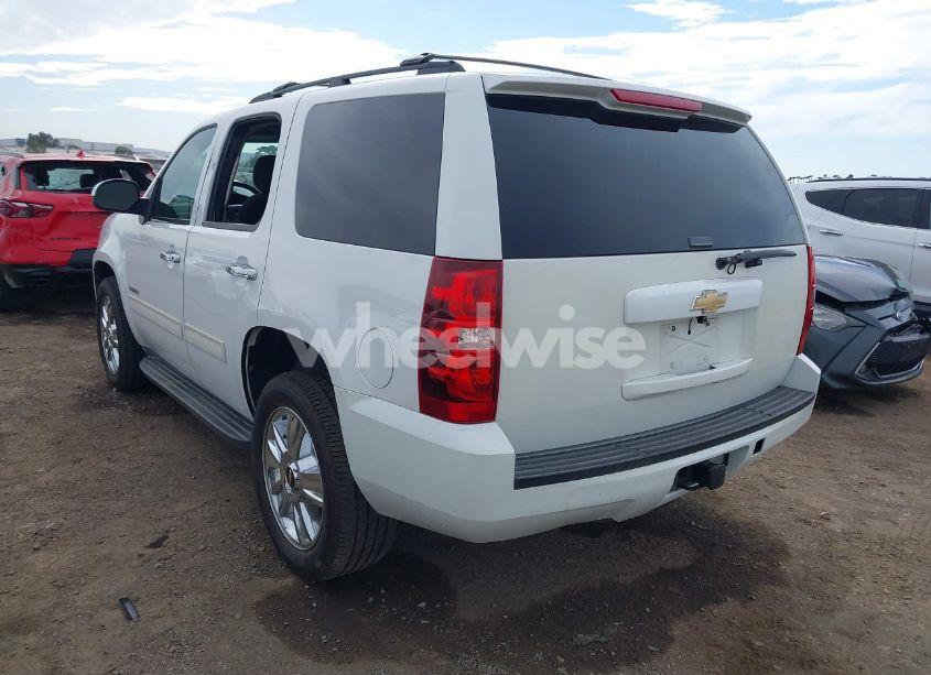 Photo 3 of 2011 Chevrolet Tahoe LS (VIN 1GNSCAE08BR380886)