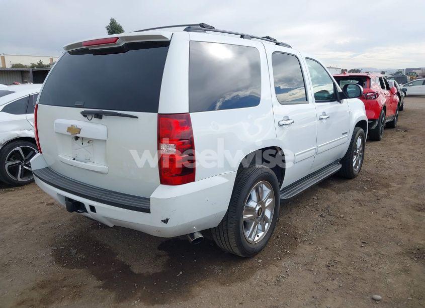 Photo 4 of 2011 Chevrolet Tahoe LS (VIN 1GNSCAE08BR380886)