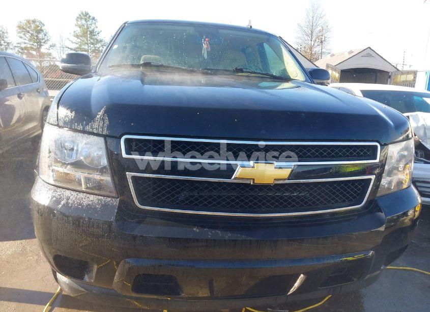Photo 12 of 2012 Chevrolet Tahoe LS (VIN 1GNSCAE08CR213137)