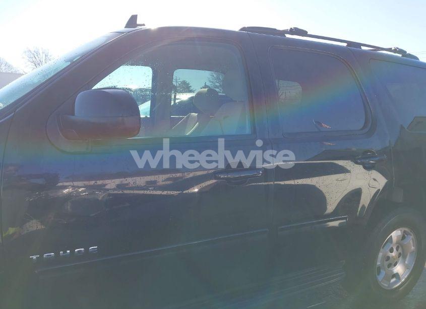 Photo 14 of 2012 Chevrolet Tahoe LS (VIN 1GNSCAE08CR213137)