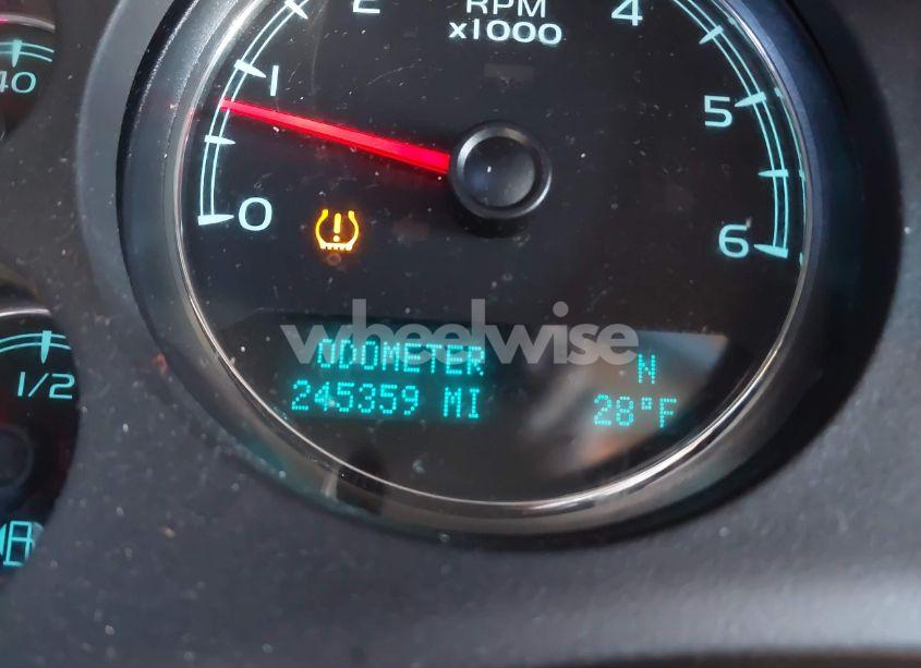 Photo 15 of 2012 Chevrolet Tahoe LS (VIN 1GNSCAE08CR213137)