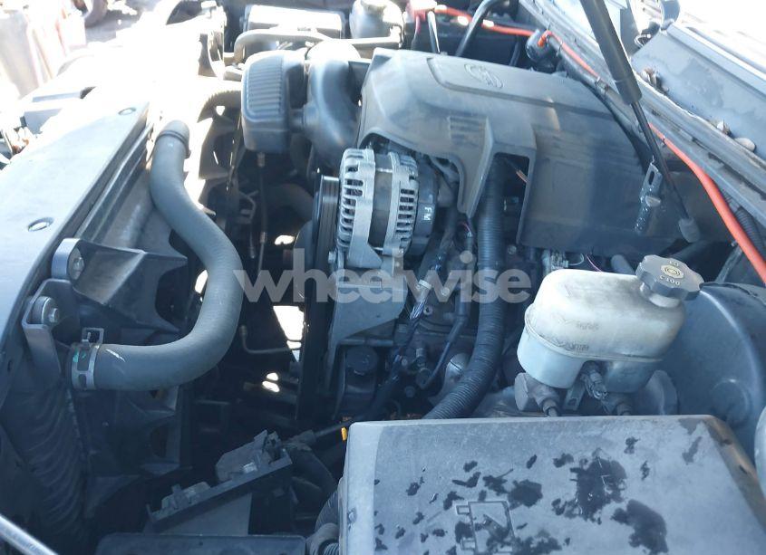 Photo 18 of 2012 Chevrolet Tahoe LS (VIN 1GNSCAE08CR213137)