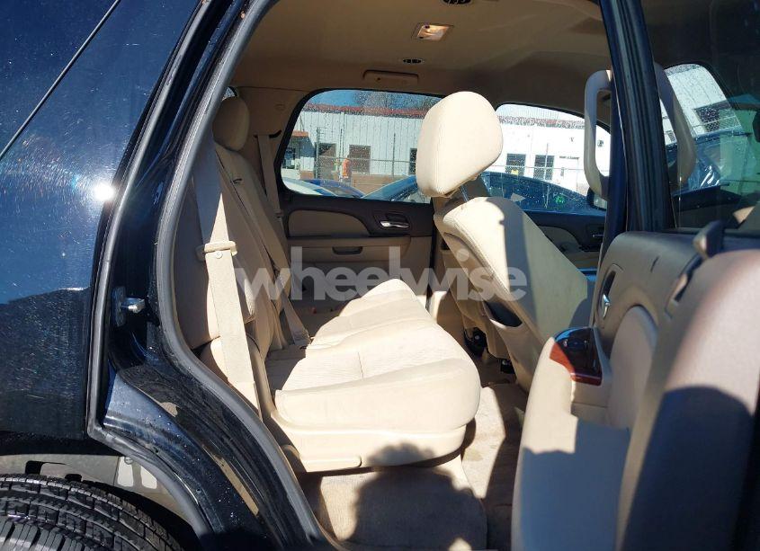 Photo 8 of 2012 Chevrolet Tahoe LS (VIN 1GNSCAE08CR213137)