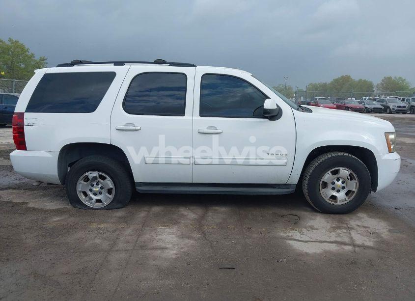 Photo 13 of 2012 Chevrolet Tahoe LS (VIN 1GNSCAE08CR308779)