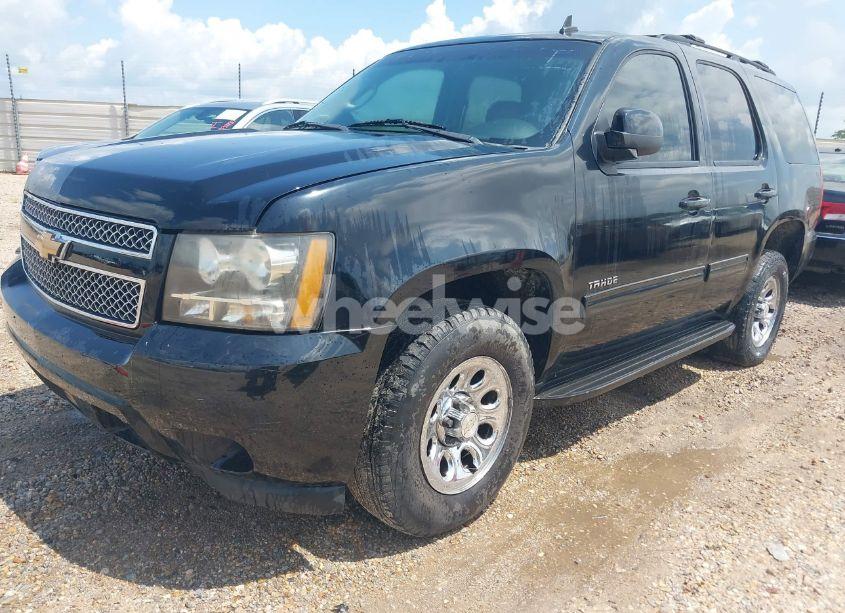 Photo 2 of 2012 Chevrolet Tahoe LS (VIN 1GNSCAE0XCR201183)