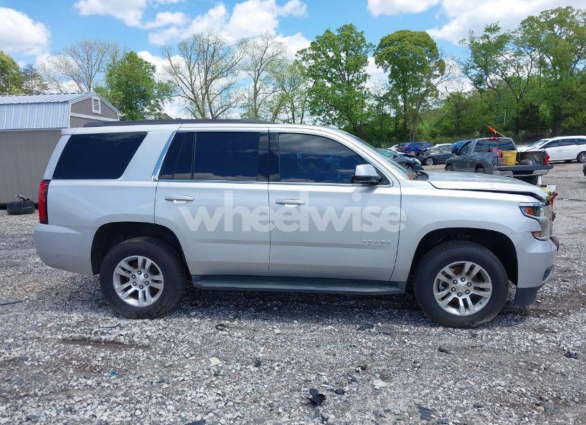 Photo 13 of 2017 Chevrolet Tahoe LS (VIN 1GNSCAEC1HR302257)