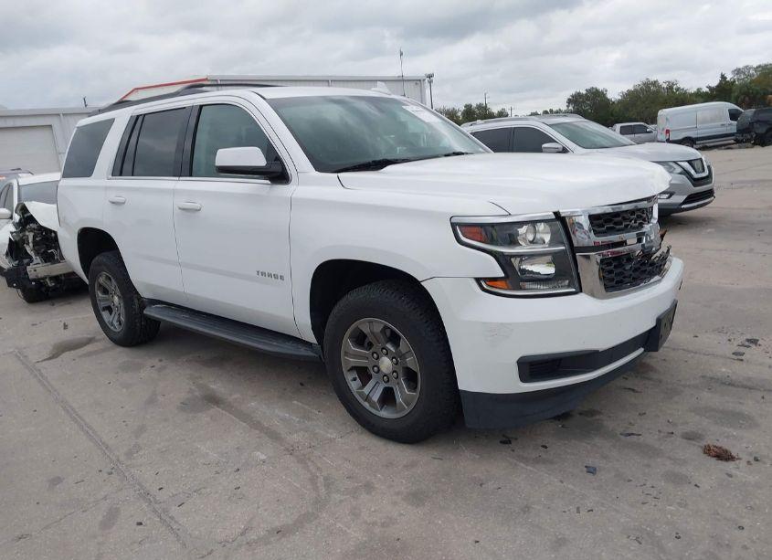 Photo 13 of 2018 Chevrolet Tahoe LS (VIN 1GNSCAEC1JR266544)