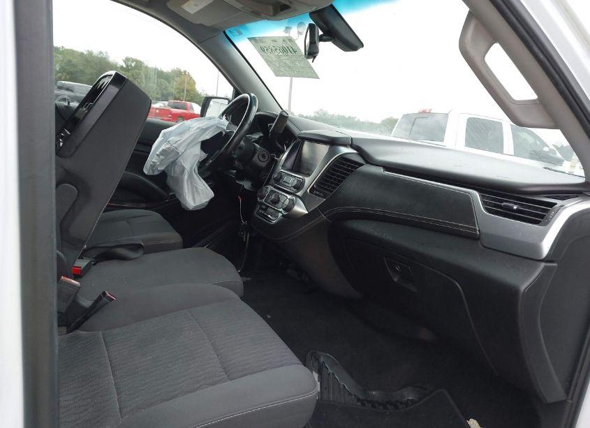 Photo 5 of 2018 Chevrolet Tahoe LS (VIN 1GNSCAEC1JR266544)