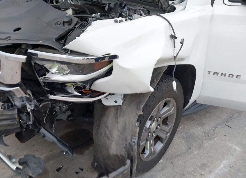 Photo 6 of 2018 Chevrolet Tahoe LS (VIN 1GNSCAEC1JR266544)