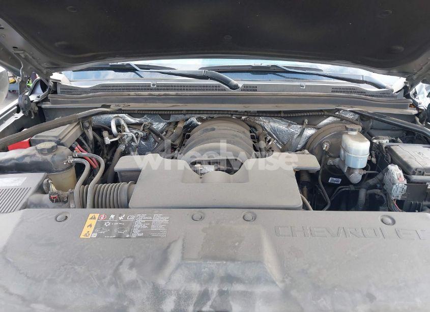 Photo 10 of 2018 Chevrolet Tahoe LS (VIN 1GNSCAEC2JR306131)