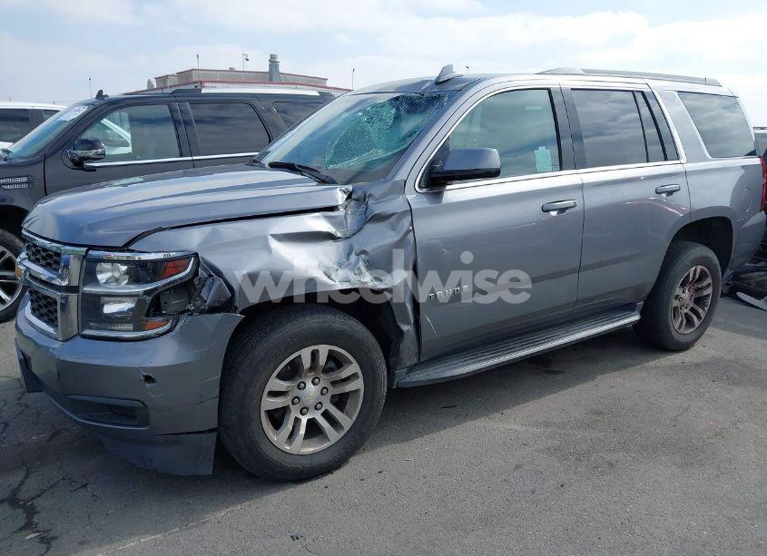 Photo 2 of 2018 Chevrolet Tahoe LS (VIN 1GNSCAEC2JR306131)