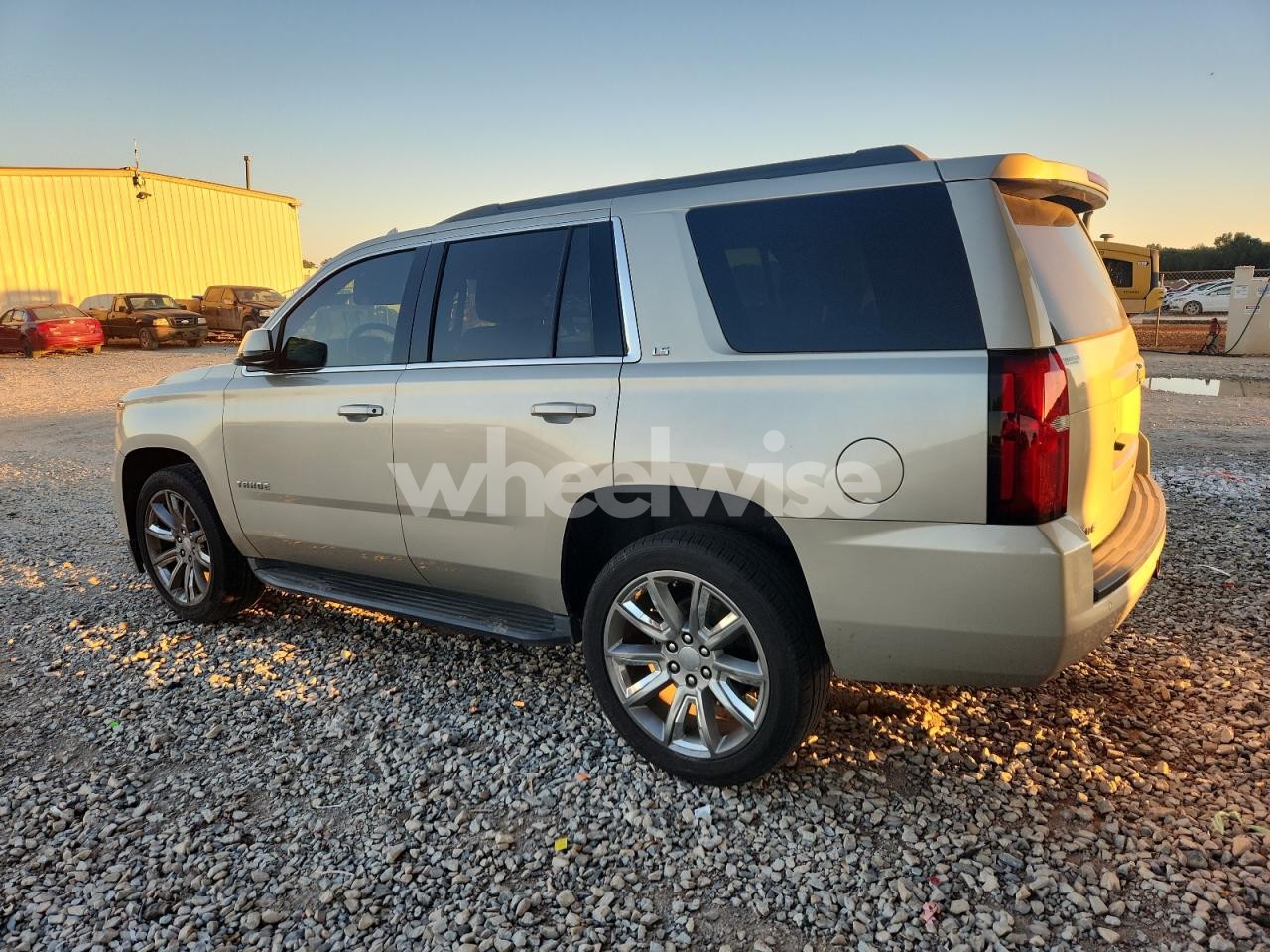 Photo 2 of 2016 CHEVROLET TAHOE C1500 LS (VIN 1GNSCAEC7GR264970)