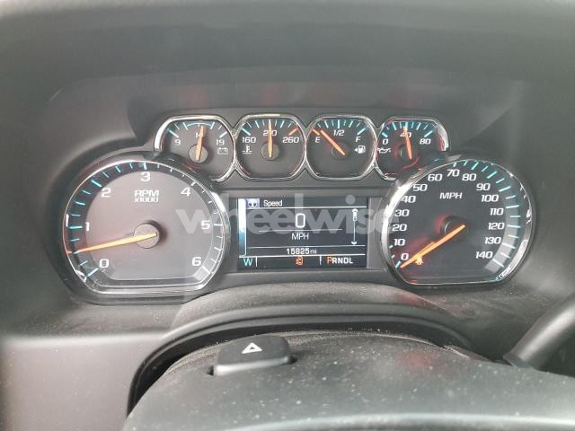 Photo 5 of 2018 CHEVROLET TAHOE C1500 LS (VIN 1GNSCAEC7JR362503)