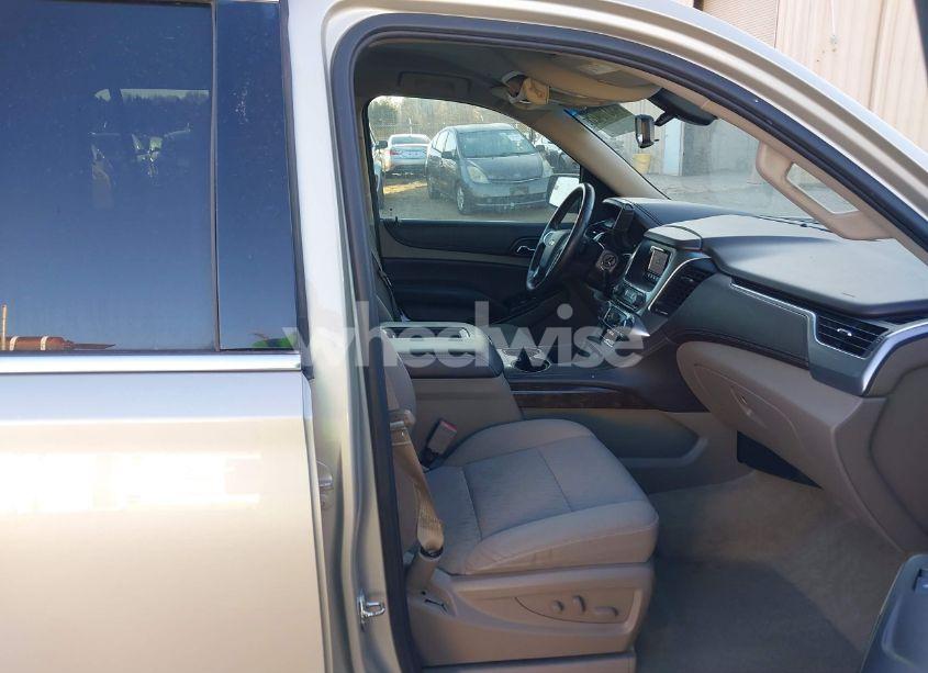 Photo 5 of 2015 Chevrolet Tahoe LS (VIN 1GNSCAKC0FR115934)