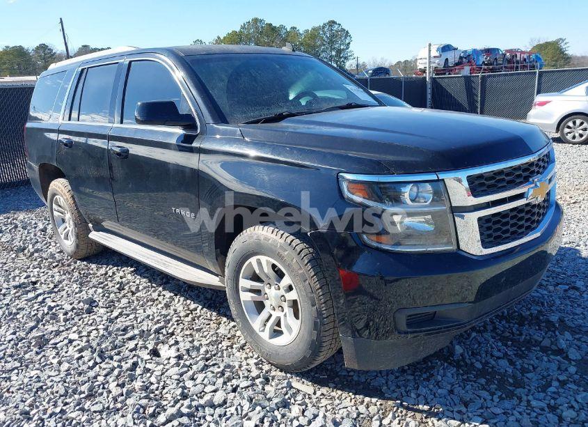2015 Chevrolet Tahoe LS (VIN 1GNSCAKC0FR239363) main photo