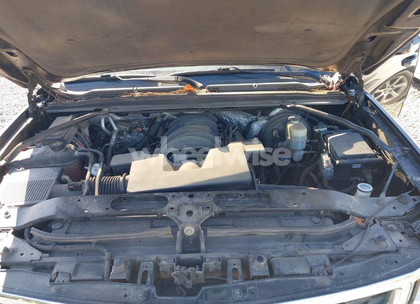 Photo 10 of 2015 Chevrolet Tahoe LS (VIN 1GNSCAKC0FR239363)