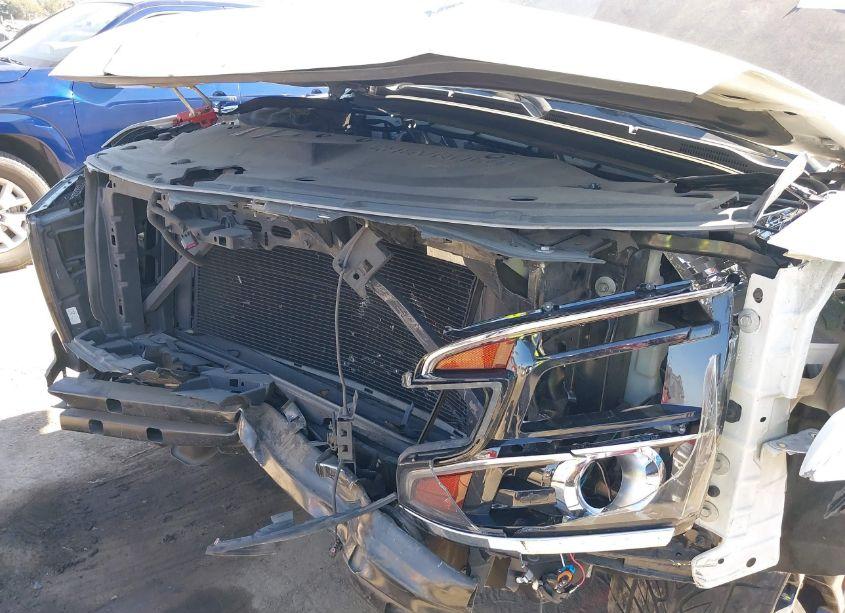 Photo 6 of 2016 Chevrolet Tahoe LS (VIN 1GNSCAKC0GR241969)