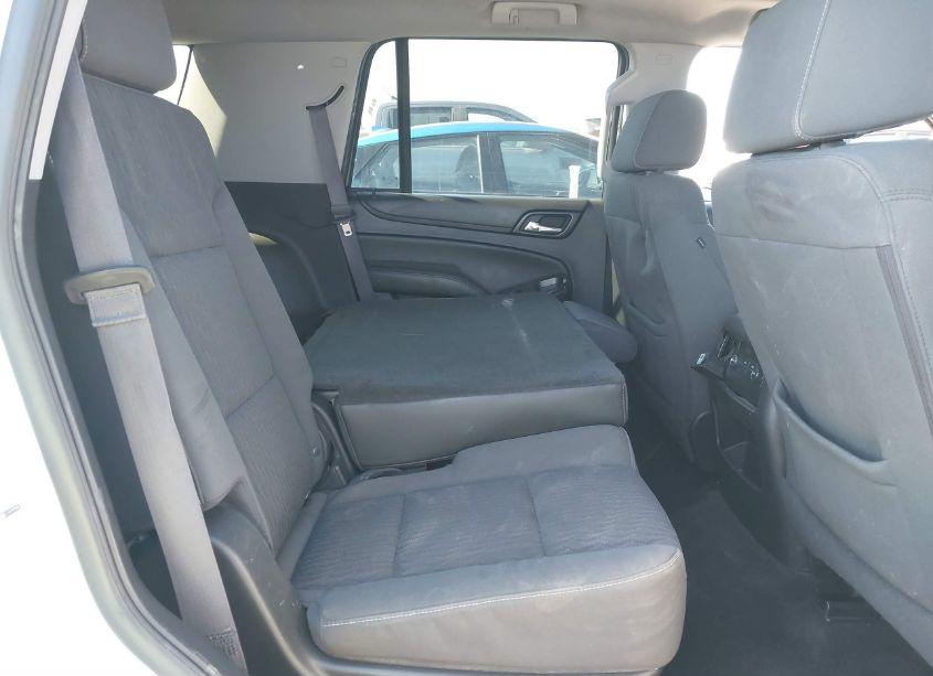 Photo 8 of 2016 Chevrolet Tahoe LS (VIN 1GNSCAKC0GR241969)