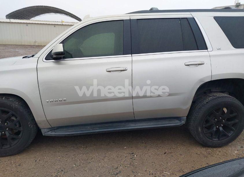 Photo 14 of 2016 Chevrolet Tahoe LS (VIN 1GNSCAKC0GR364686)