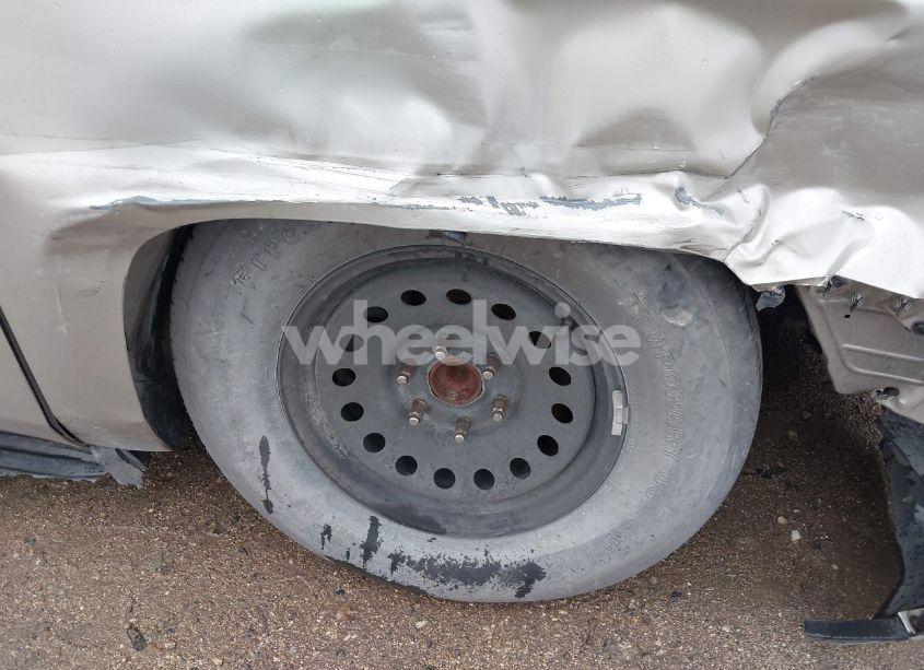 Photo 6 of 2016 Chevrolet Tahoe LS (VIN 1GNSCAKC0GR364686)